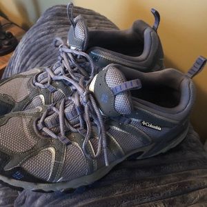 RePosh Columbia shoes